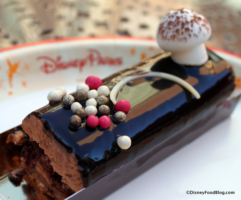 buche-de-noel-Les-Halles-up-close.jpg