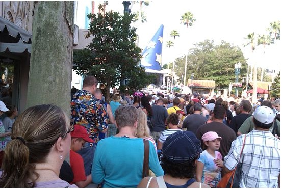 hs_crowds1.jpg