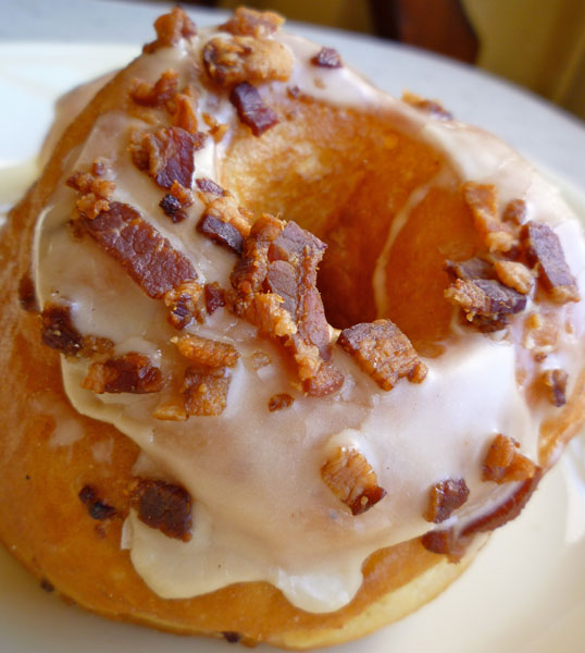 FW-Maple-bacon-donut.jpg