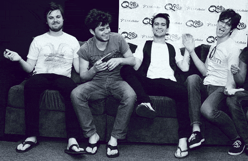 tumblr_lnm2qsicHe1qbnfqao1_500.gif