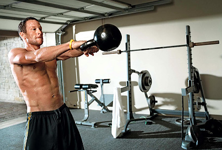 lance-armstrong-kettlebells.jpg