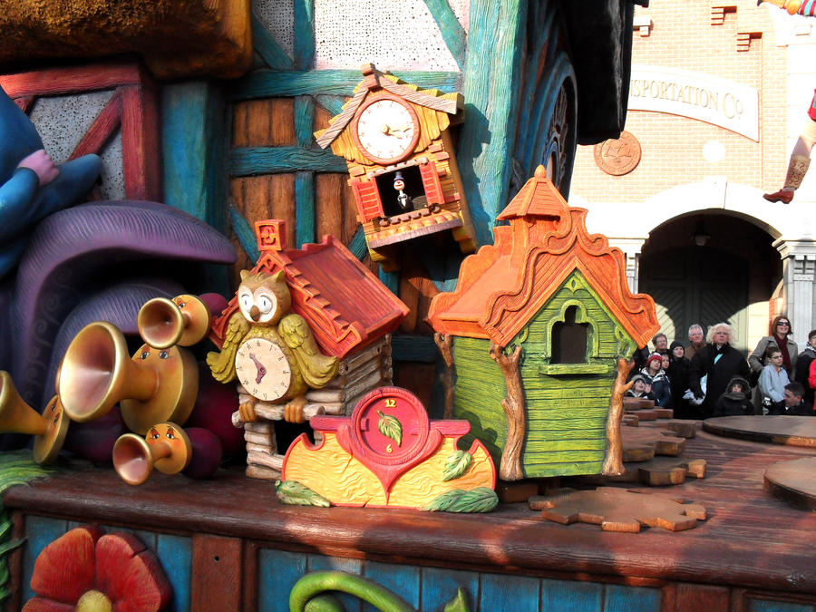 Geppetto__s_Clocks_by_jennytablina.jpg