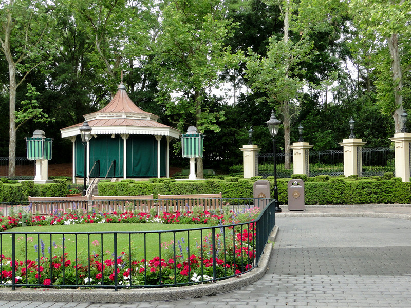 1249851890_3AgzM-L.jpg