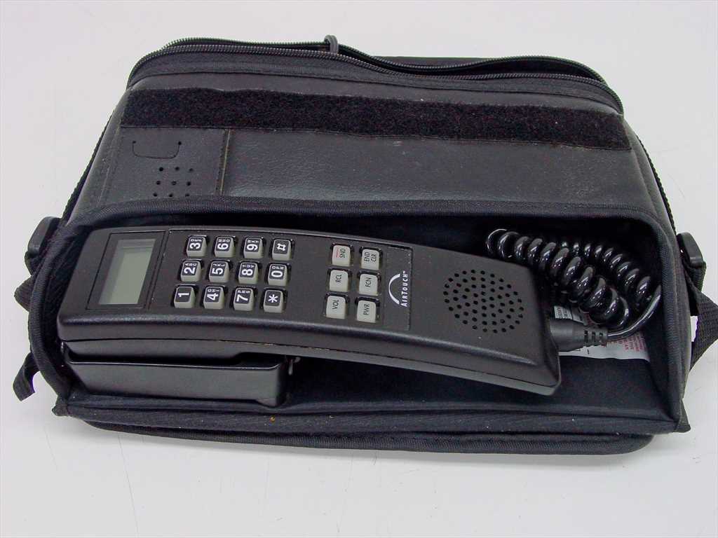 Vintage 1980's 1990's Retro Cellular Plus Bagphone Bag 