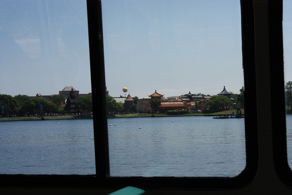 513935893_AkBjg-M.jpg