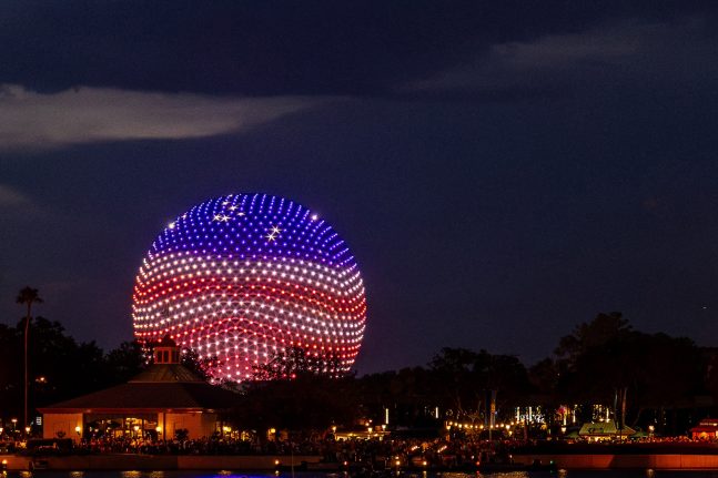 Celebrate-July-4-EPCOT-647x431.jpg