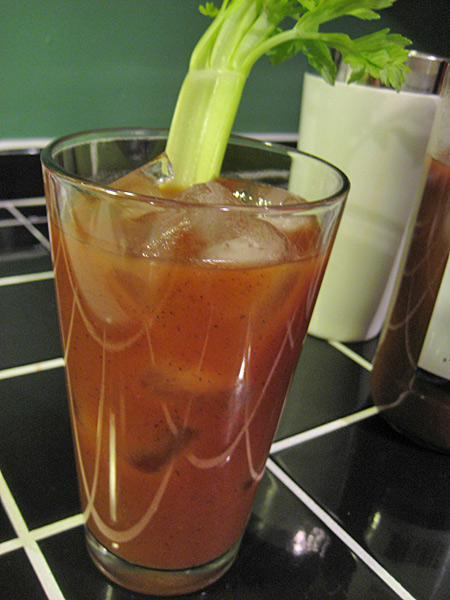 irish-dog-bloody-mary-mix-2.jpg