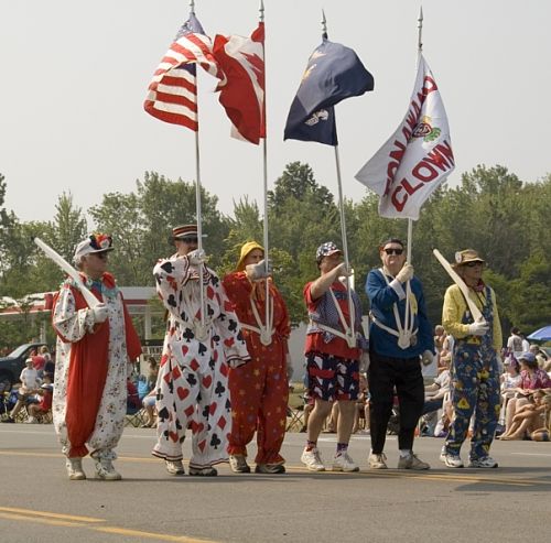 clown-band-parade05.jpg