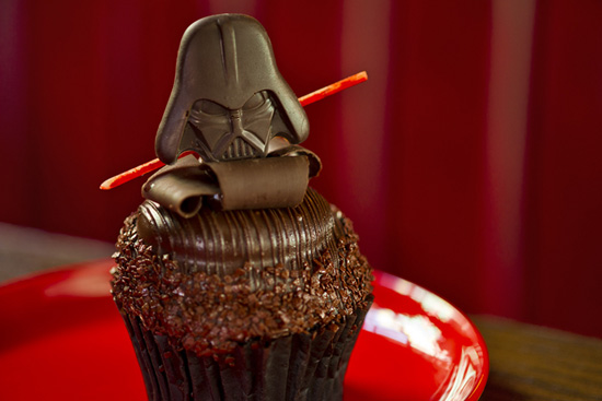 Darth-Cupcake.jpg