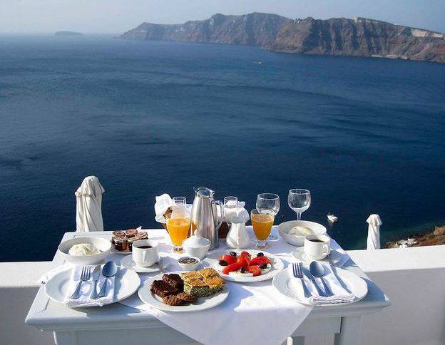 breakfast-on-the-ocean.jpg