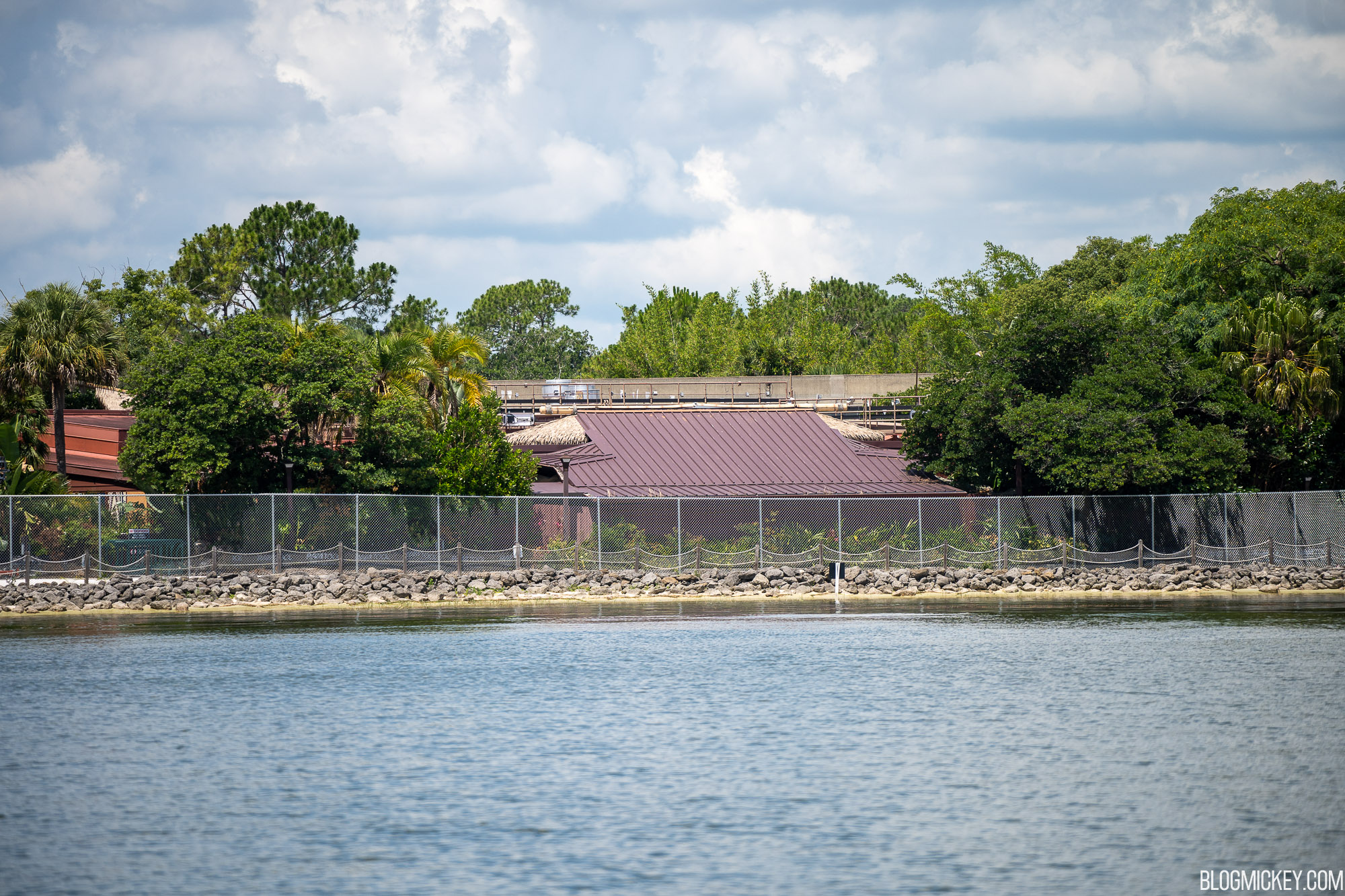 polynesian-village-luau-cove-demolition-4.jpg