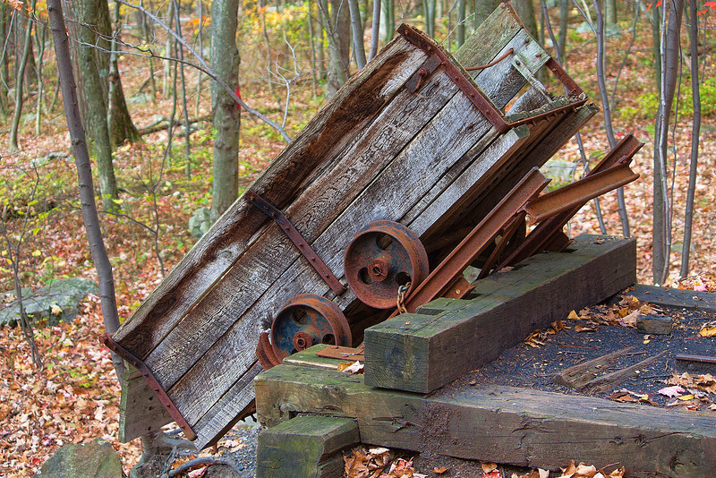 1062054353_JHVY9-L.jpg