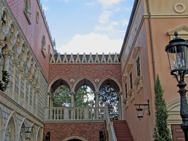 Italy8756ed-L.jpg