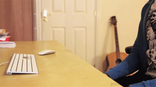 tumblr_lkspouKES11qg8zyr.gif