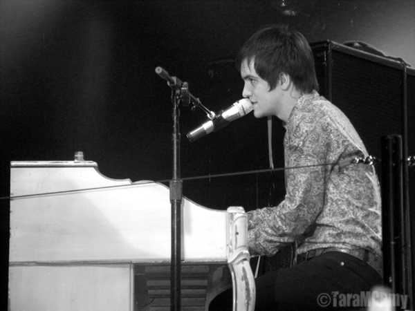 Brendon_on_piano_by_TaraMCRmy.jpg