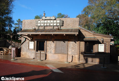 Golden%20Oak%20Outpost%2001.jpg