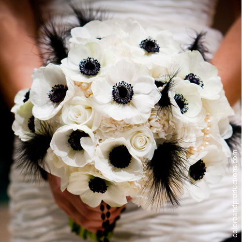 02bouquet-anemone-roses-carnations-feathers-pearls.jpg