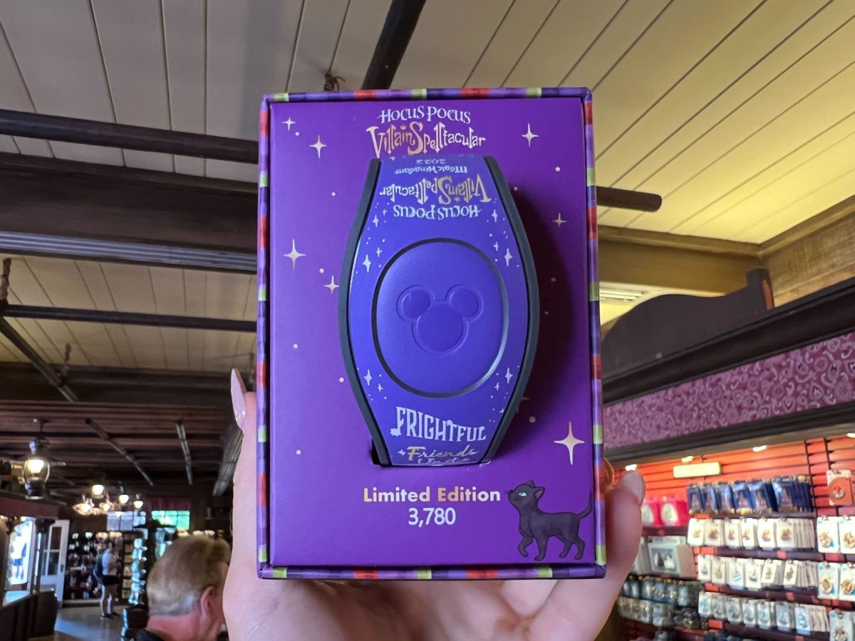 villains spelltacular magicband 4