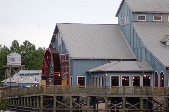 port-orleans-riverside.jpg