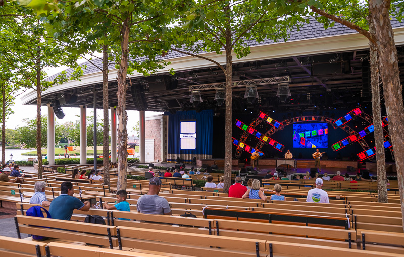 crowds-epcot-disney-world-980.jpg