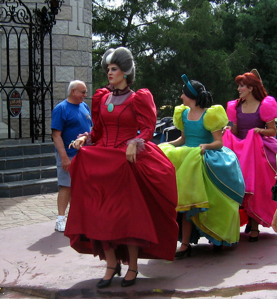 942928785_SYTv2-L.jpg