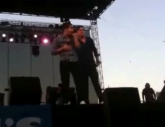 tumblr_lnq8r2RGdU1qc479po1_400.gif