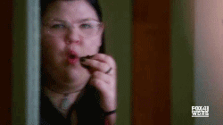 tumblr_licm7sah3c1qfqqyf.gif