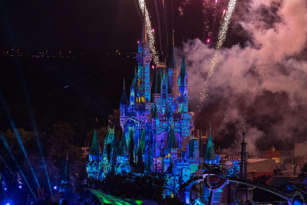 disneys-not-so-spooky-fireworks-not-so-scary-testing-08062019-13-1068x712.jpg