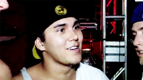 tumblr_loywioTuRj1qeeagco1_500.gif