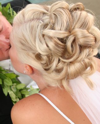 wedding-updo-with-veil.jpg