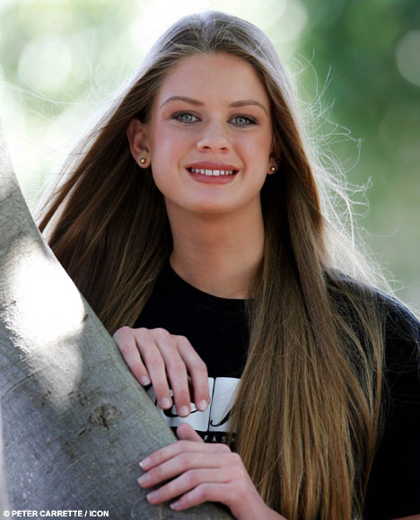 Maddison2PCE_468x579.jpg