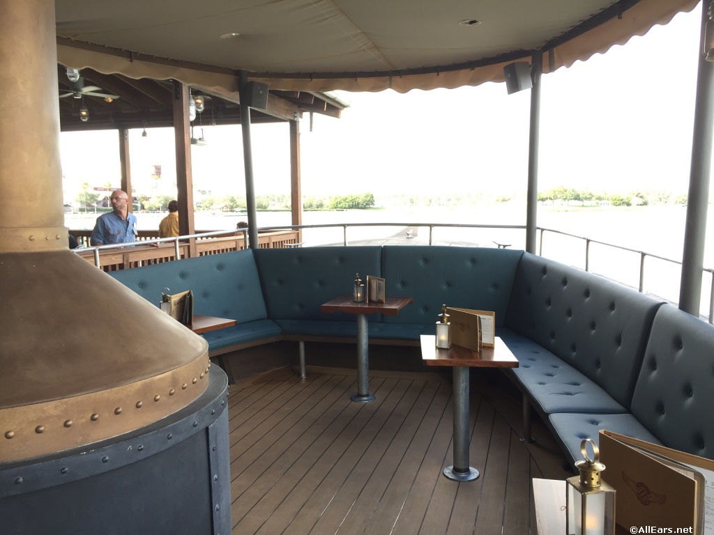 dining_location_image_2220.jpg