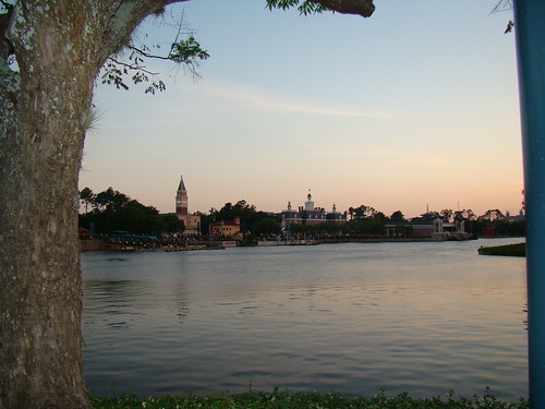2595746292_cee0ab69c2.jpg