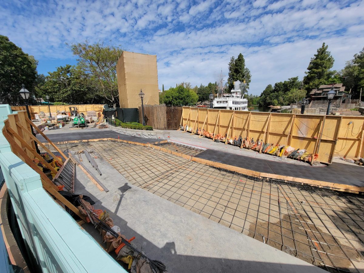 new-orleans-square-construction-100246-1200x900.jpg
