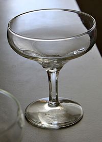 200px-Glass02.jpg