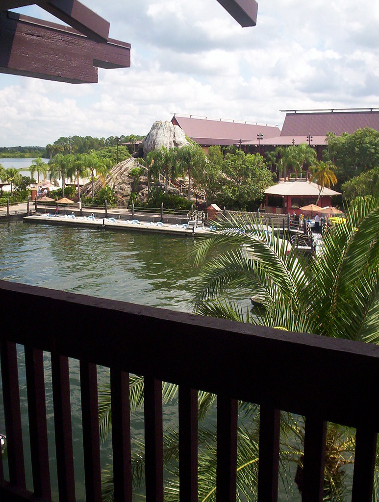 270168914_6eb1446523_b.jpg