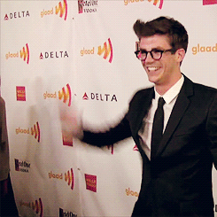 tumblr_m31zgdVr1A1r8ga1ko2_250.gif