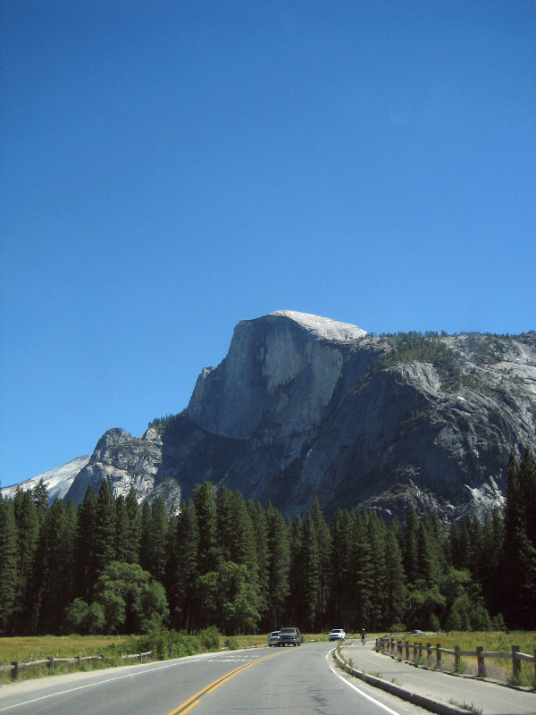yosemite-half-dome-seen-from-the-road.jpg