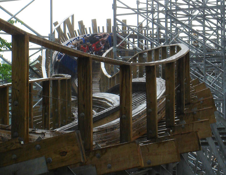 holidayworld81.jpg