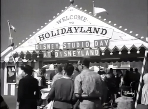 holidayland-disneyland.jpg