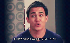 tumblr_lyi2eqnNIg1qa4llno3_250.gif