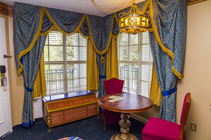 POR-Room-Royal-2013-1248_forum.jpg
