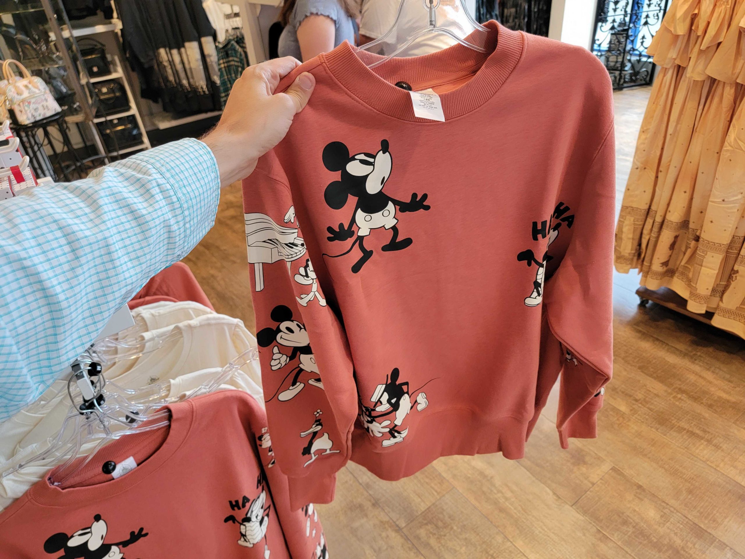 1920sMickeyMinnieApparelDisneyland 12 scaled