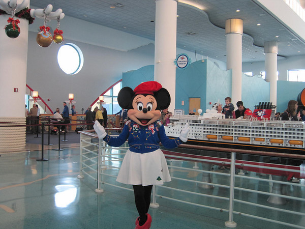 737289297_QReRf-M.jpg