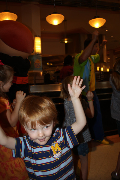1213068093_vvftK-L.jpg