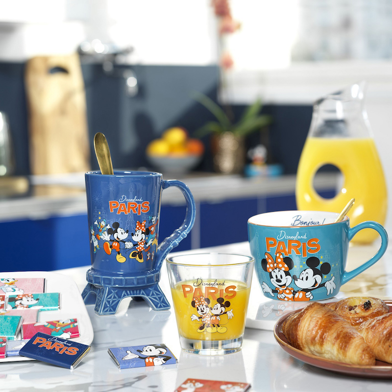 4_DisneylandParisMerchanchandise.jpeg