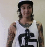 tumblr_lplikpDI5a1qavg9x.gif