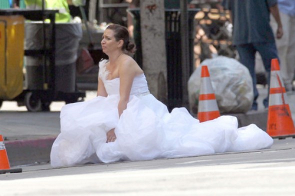 bridesmaids-poop-in-street-scene.jpg