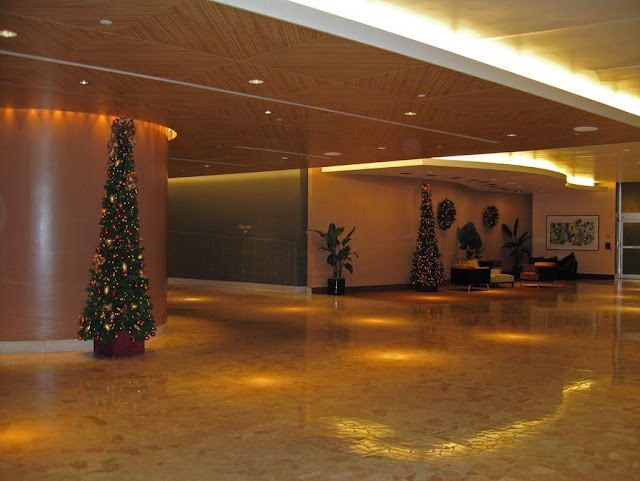 CR_Lobby_12-2007-f.jpg