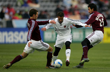 dcu-opener2007.jpg